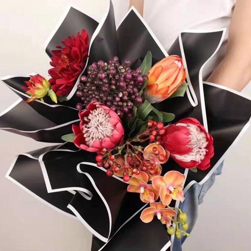 20pcs Wrappers Black & White Nobles Lining Bouquet Wrapping Material (Waterproof)